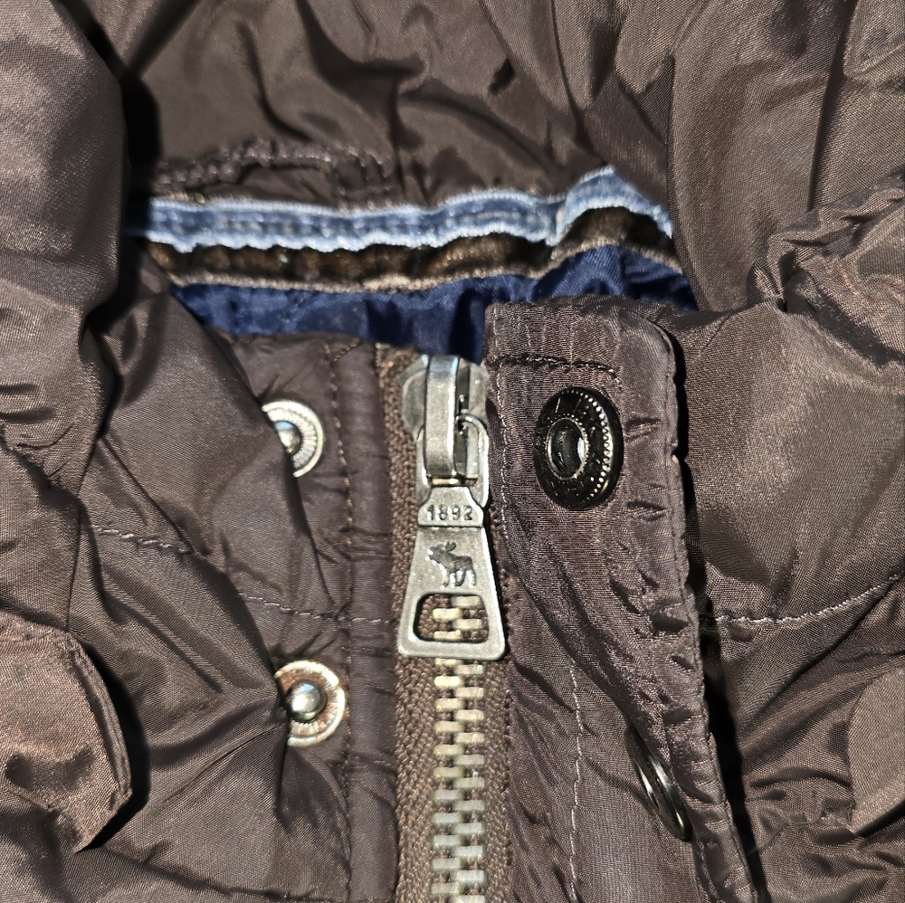 Abercrombie And Fitch Down And Feather Filled Par… - image 5